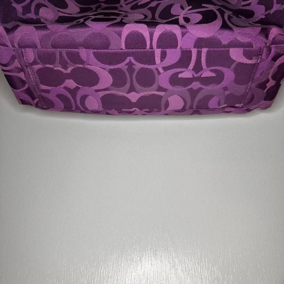 Coach Purse - Picture 6 of 7